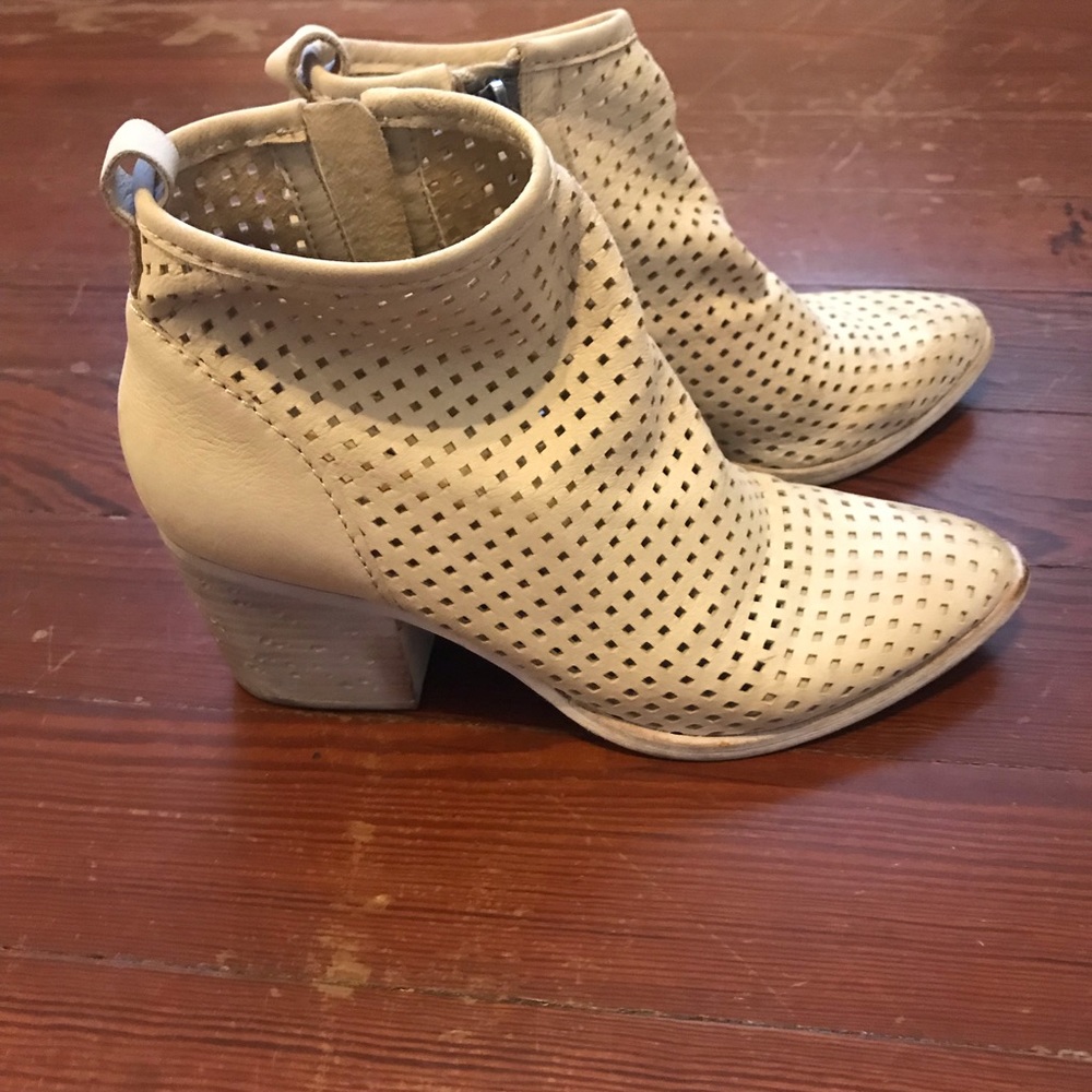 Dolce Vita boots